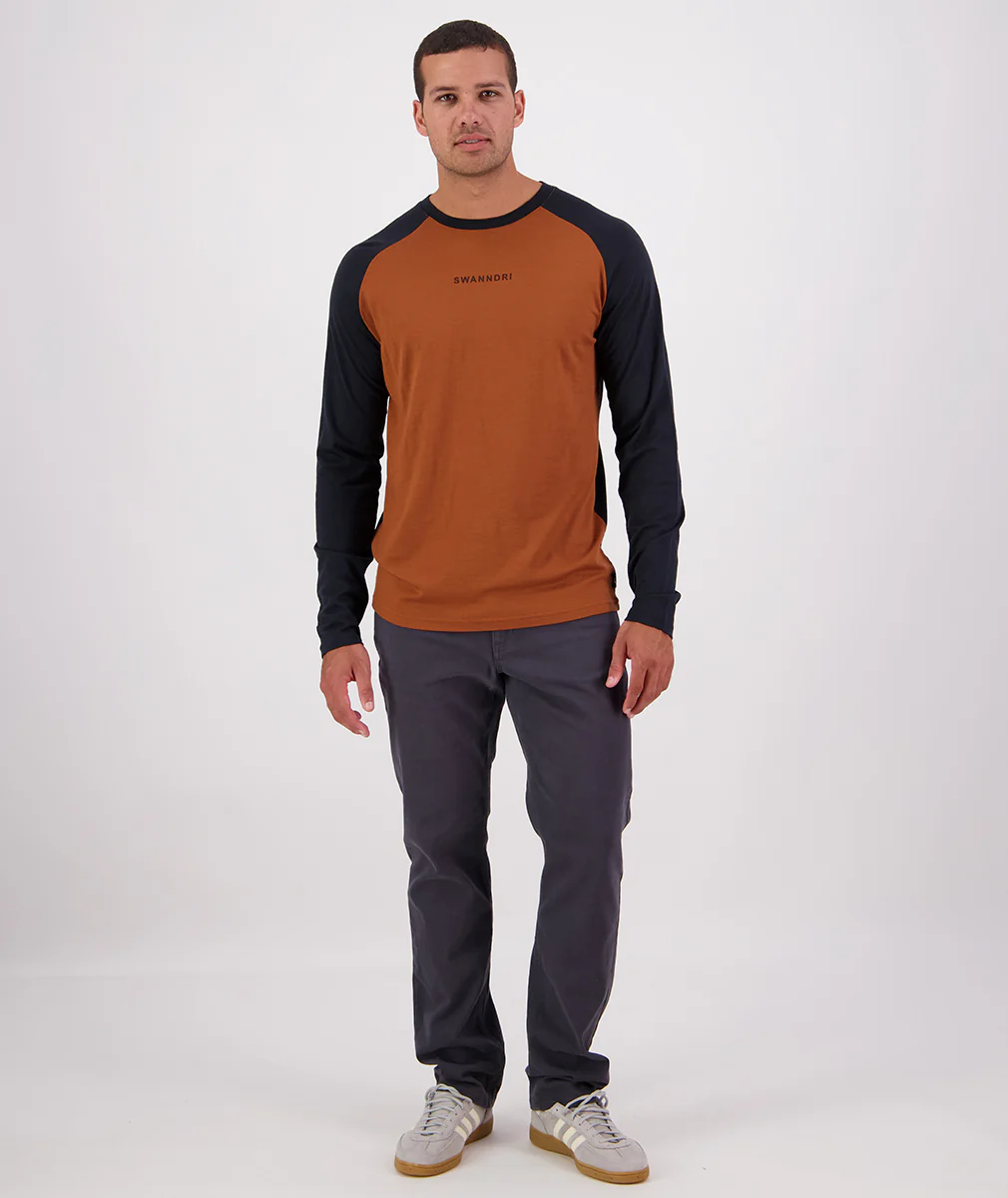 Men's Carlton Long Sleeve Merino T-Shirt - Image 6